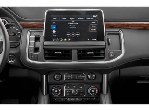 Used 2022 Chevrolet Suburban LT AWD/4WD image 13