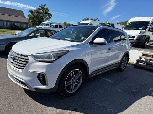 Used 2017 Hyundai Santa Fe Limited image 4