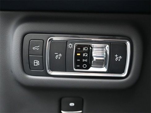 Used 2024 Lincoln Nautilus Reserve w/ Equipment Group 202A image 31