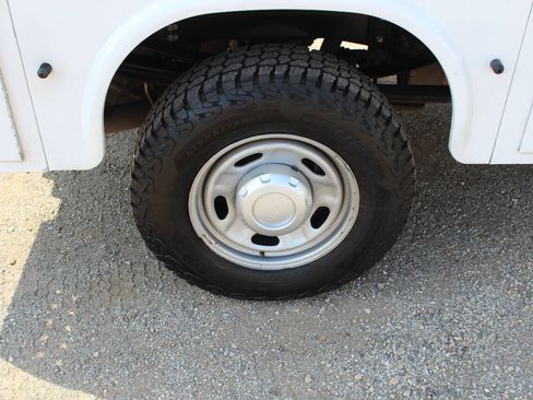 Used 2019 Ford F250 XL w/ Power Equipment Group AWD/4WD image 26
