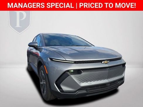 New 2026 Chevrolet Equinox EV LT image 13