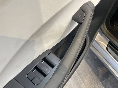 Used 2024 Tesla Model 3 Long Range RWD image 15
