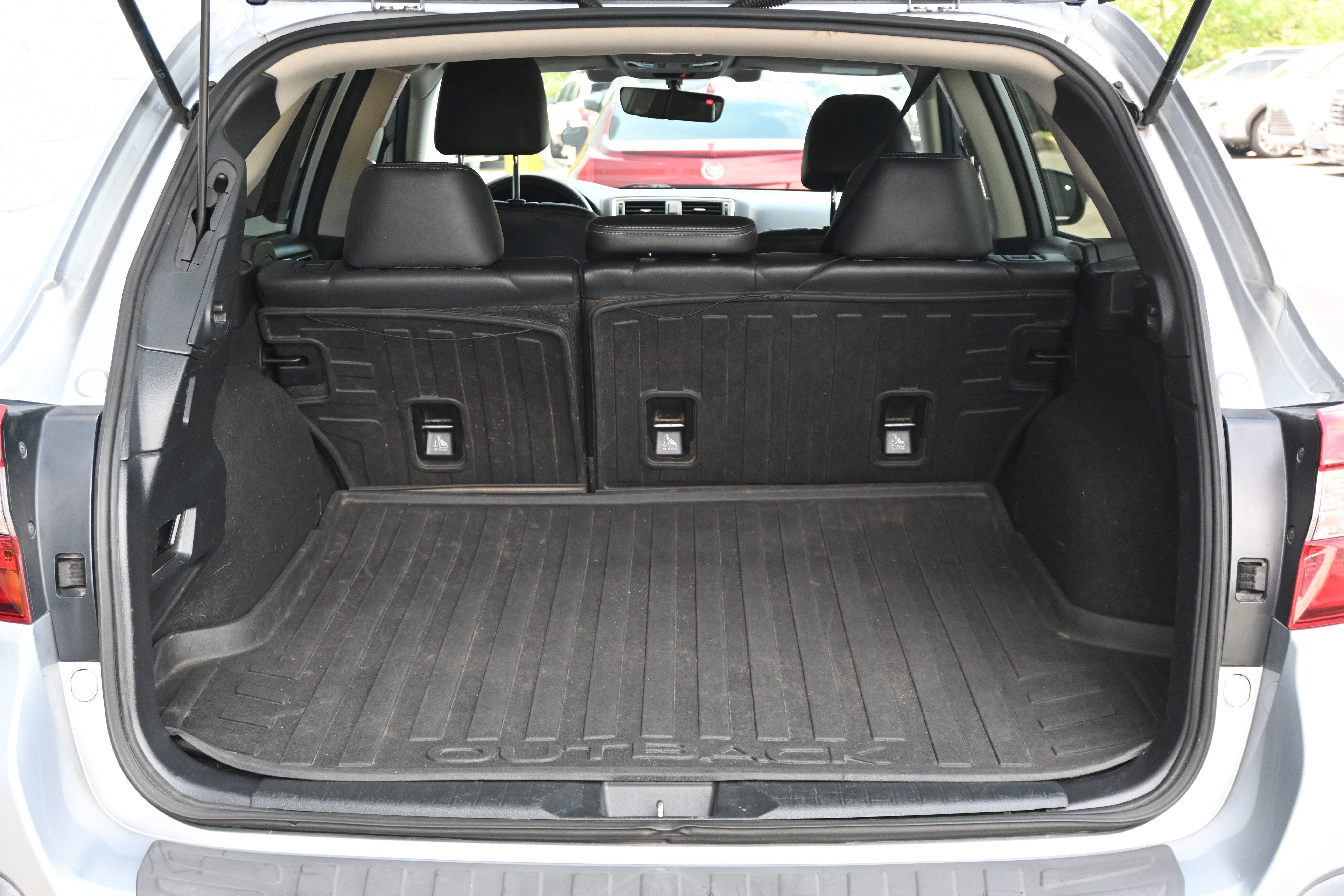 Used 2019 Subaru Outback 2.5i Limited AWD/4WD image 35