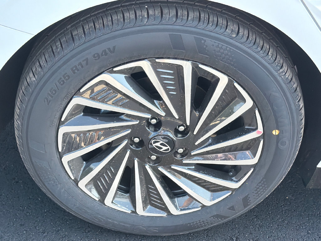 New 2026 Hyundai Sonata Limited FWD image 18