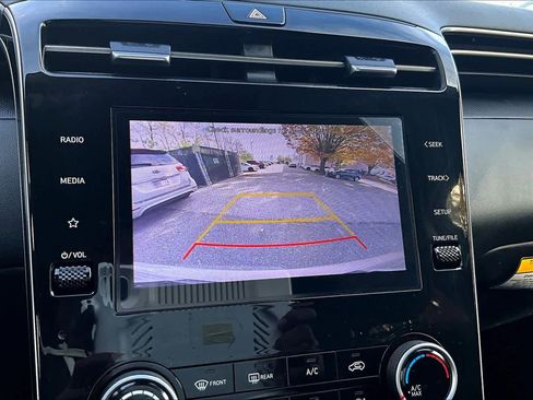 Used 2022 Hyundai Tucson SEL image 25