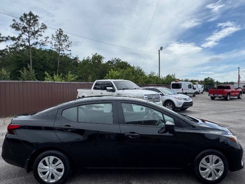 Used 2024 Nissan Versa S w/ Trunk Package FWD image 4