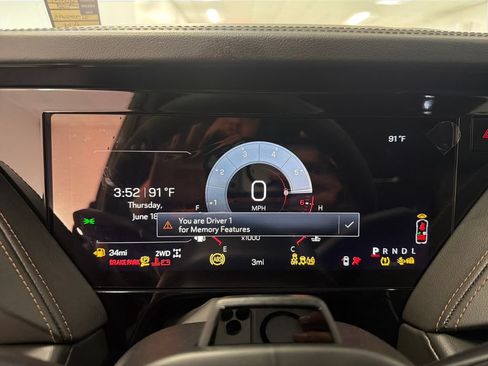 New 2026 GMC Yukon AT4 w/ AT4 Preferred Package AWD/4WD image 15