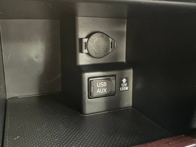 Used 2013 Toyota Camry XLE FWD image 15