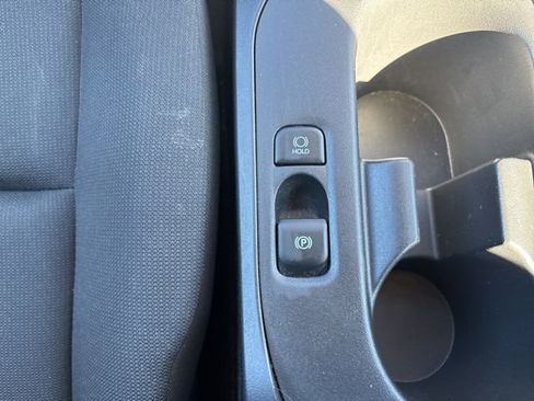 Used 2024 Toyota Corolla LE image 31