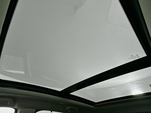 Used 2023 Acura MDX SH-AWD w/ Advance Package image 26