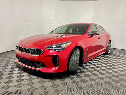 Used 2019 Kia Stinger GT image 2