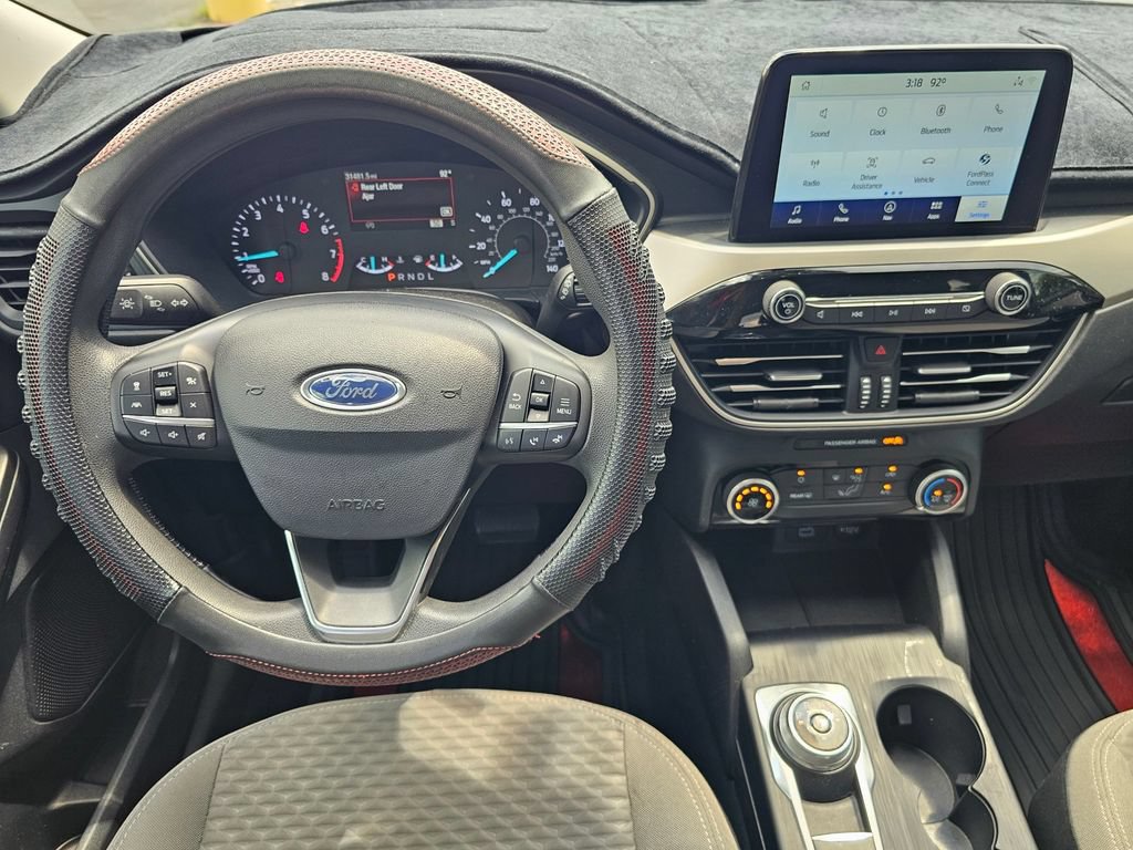 Used 2022 Ford Escape SE w/ SE Sport Appearance Package FWD image 18