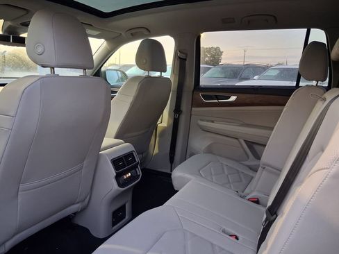 New 2026 Volkswagen Atlas SE FWD image 5