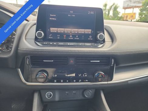 Used 2022 Nissan Rogue SV FWD image 15