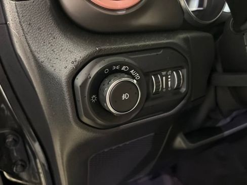 Used 2021 Jeep Wrangler Sport AWD/4WD image 14