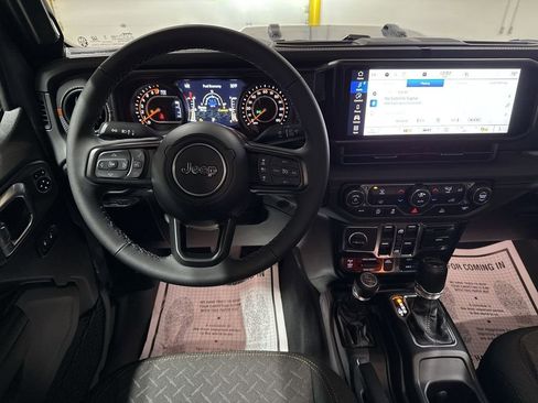 New 2026 Jeep Gladiator Mojave image 19