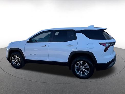 Used 2025 Chevrolet Equinox LT image 10