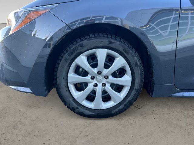 Used 2024 Toyota Corolla LE FWD image 9