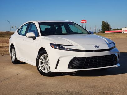 New 2026 Toyota Camry LE w/ Convenience Package