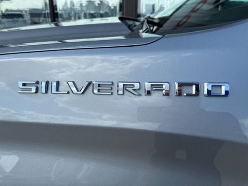 Used 2024 Chevrolet Silverado 1500 LT AWD/4WD image 12