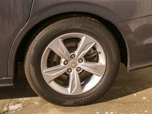 Used 2019 Honda Odyssey EX-L image 6