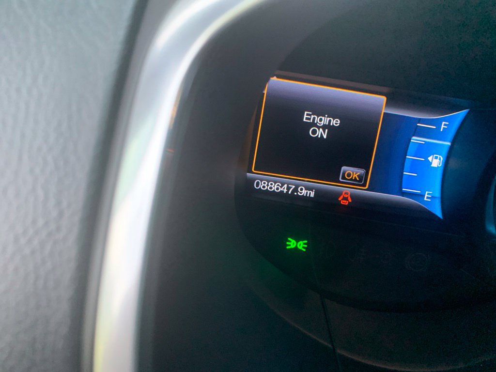 Used 2017 Ford Edge Titanium w/ Equipment Group 301A FWD image 4