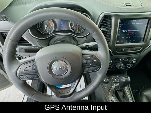 Used 2022 Jeep Cherokee Trailhawk w/ Sun, Sound & Nav Group AWD/4WD image 13