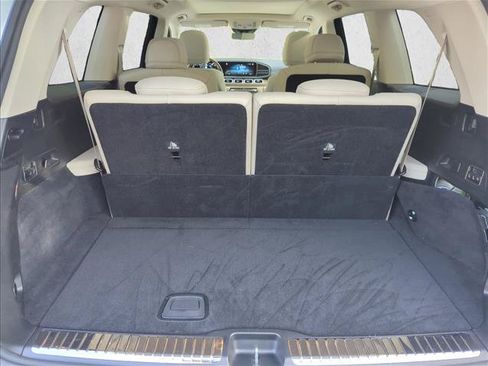 Used 2022 Mercedes-Benz GLS 450 4MATIC image 7