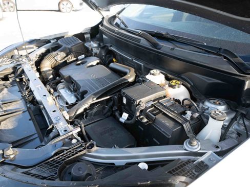 Used 2023 GMC Terrain SLE w/ Driver Convenience Package image 34