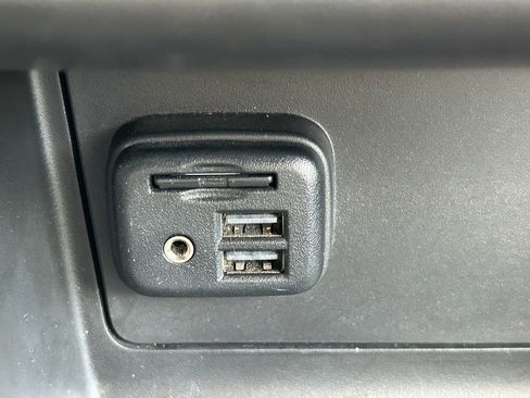 Used 2019 GMC Canyon Denali RWD image 27