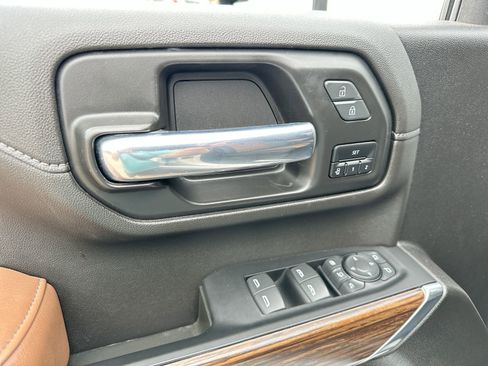 Used 2023 Chevrolet Silverado 3500 High Country image 13