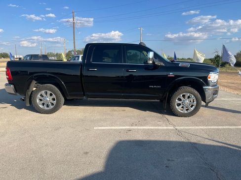 Used 2019 RAM 2500 Laramie AWD/4WD image 6