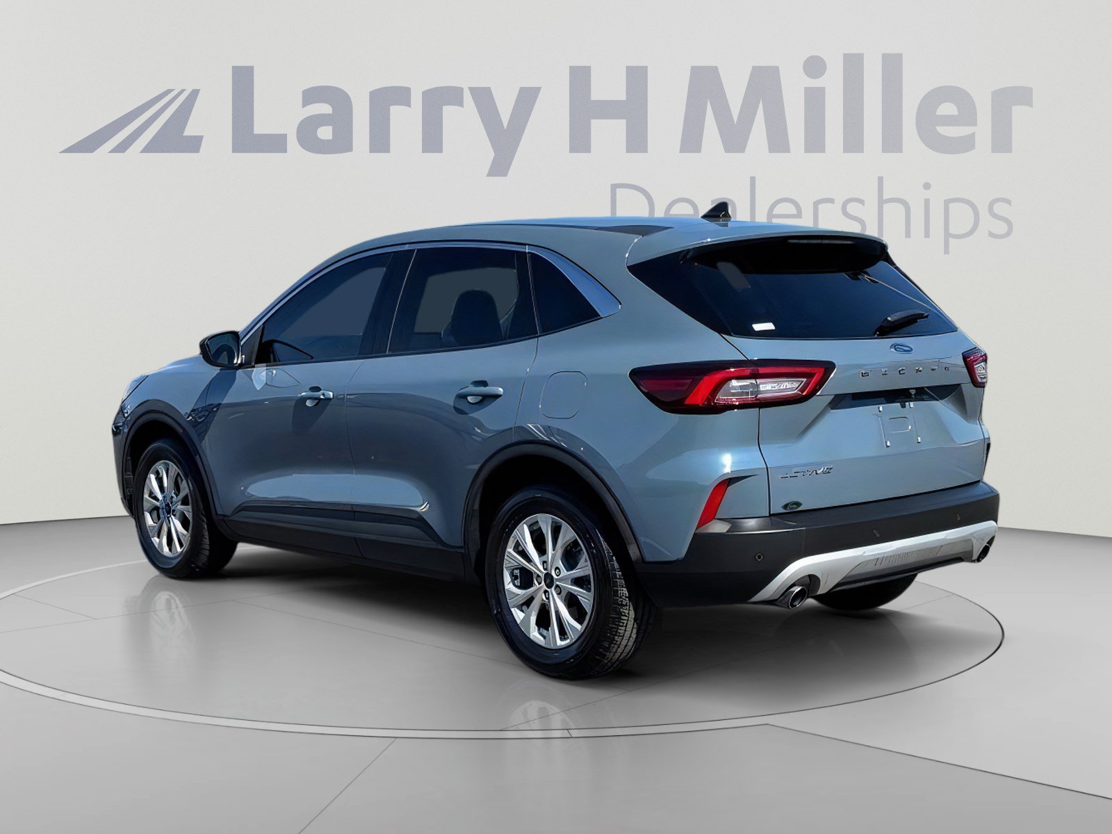 Used 2024 Ford Escape Active w/ Tech Pack #1 FWD image 4