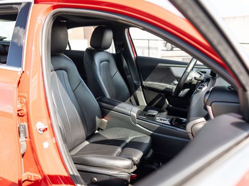 Used 2019 Mercedes-Benz A 220 4MATIC w/ Premium Package image 17