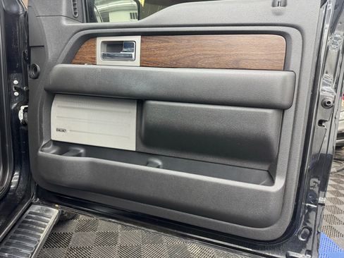 Used 2014 Ford F150 Lariat w/ Equipment Group 502A Luxury image 9