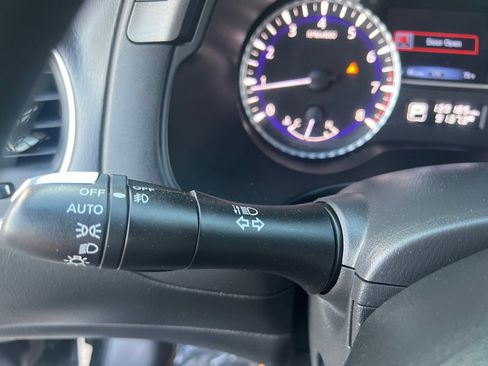 Used 2013 INFINITI JX35 AWD w/ Premium Pkg image 19