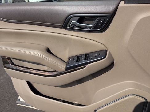 Used 2015 GMC Yukon SLE RWD image 16