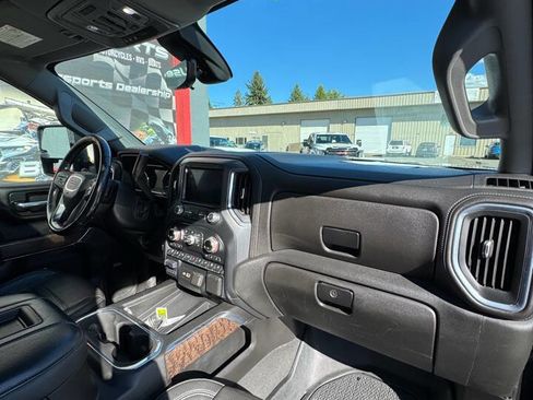Used 2021 GMC Sierra 3500 Denali w/ Denali Black Diamond Edition image 5