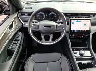 New 2025 Jeep Grand Cherokee L Limited video 2