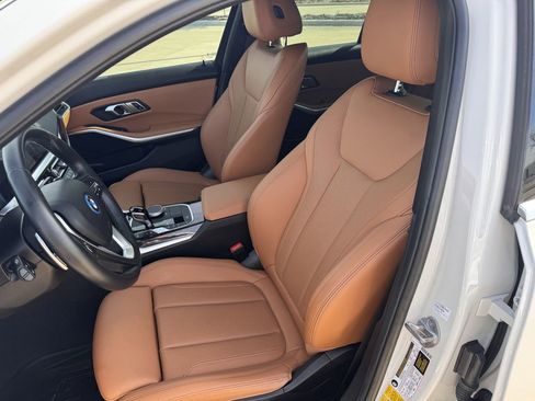 Used 2022 BMW 330e w/ Convenience Package RWD image 24