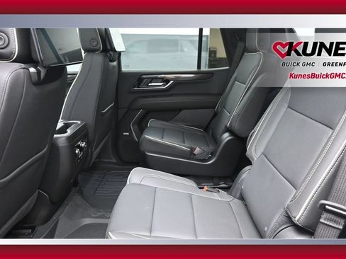 New 2026 GMC Yukon Elevation w/ Elevation Premium Package AWD/4WD image 28