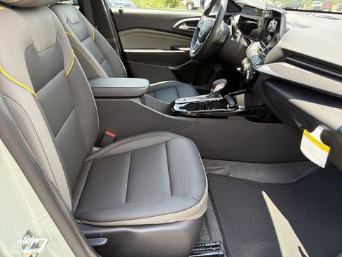 New 2026 Chevrolet Trax ACTIV w/ Driver Confidence Package FWD image 13