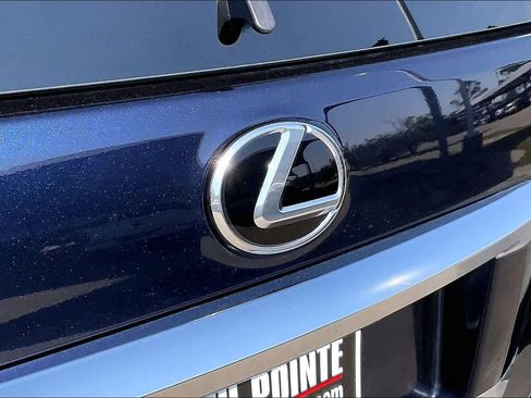 Used 2023 Lexus GX 460 Luxury w/ Accessory Package AWD/4WD image 30