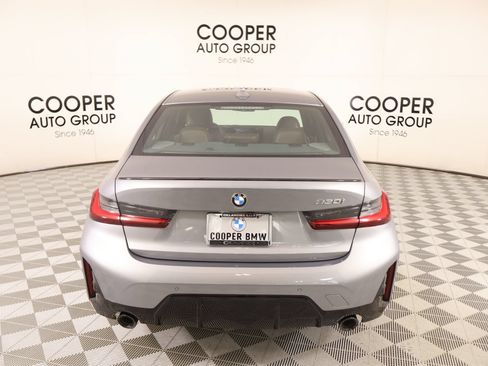 Used 2025 BMW 330i Sedan w/ M Sport Package RWD image 23