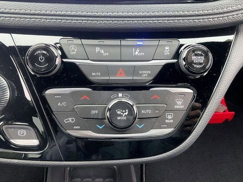 New 2026 Chrysler Pacifica Select FWD image 15