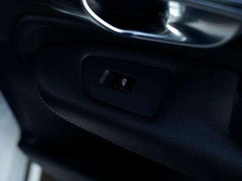 Used 2021 Volvo XC90 T8 Inscription w/ Advanced Package image 43