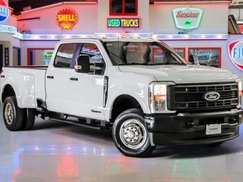 Used 2024 Ford F350 XL AWD/4WD image 1