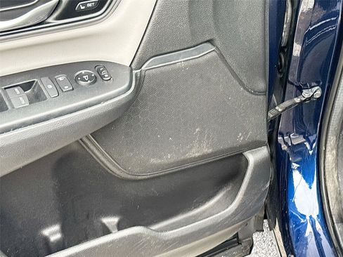 Used 2022 Honda CR-V Touring image 19