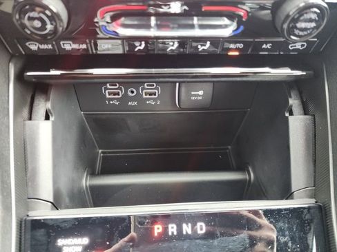 New 2025 Jeep Grand Cherokee Limited w/ Black Appearance Package image 7