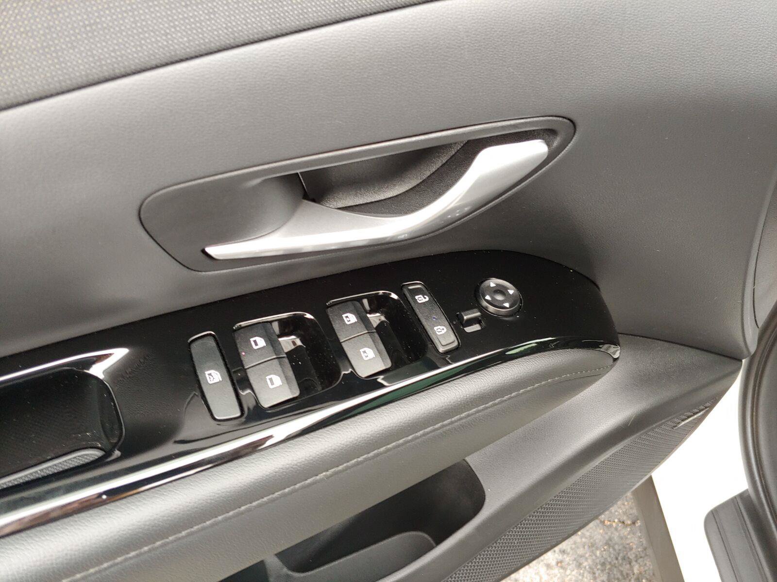 Used 2023 Hyundai Tucson Limited AWD/4WD image 12